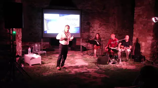 LUniverso in una Scatola - Isola di Einstein | Scienza in Teatro | INFN